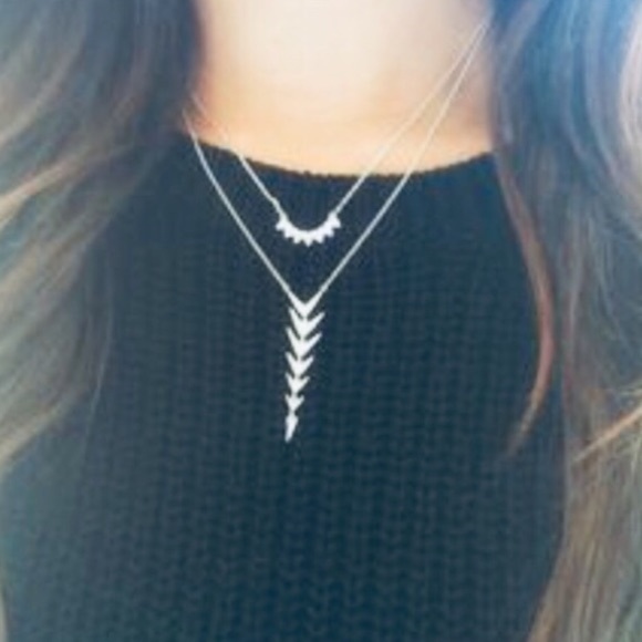 Stella & Dot | NWT Delicate Dainty Silver + Rhinestone Aurora Necklace R… - Picture 4 of 9